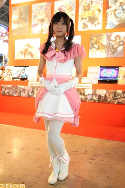 ゲームショウを彩るコンパニオン写真200枚：２日編【TGS2013】_186