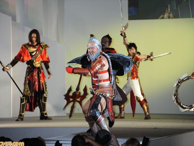 “ニコニコ動画”で有名な踊り手も登場！　“Cosplay Collection Night＠東京ゲームショウ2013”開催　【TGS2013】_91