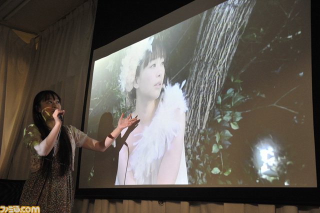 今井麻美さんがミュージックビデオ集発売イベントで撮影秘話を語る_16