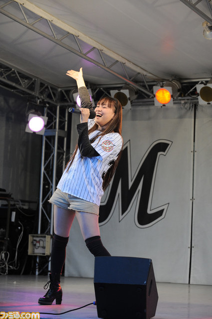 QVCマリンフィールドで今井麻美さんが歌にトークに野球観戦に大奮闘！_19