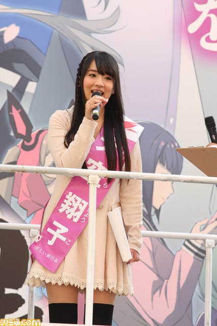 話題のアイドル・橋本環奈が新宿で街頭演説――高橋名人、山本彩乃さん、仙台エリさん、marinaが出演した『解放少女 SIN』トークイベント_04