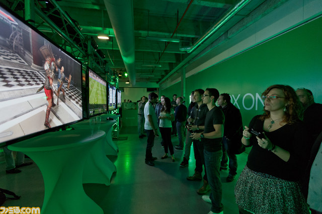 Xbox Oneが北米やイギリスなど世界13地域で発売　ロンチの興奮を伝える各地の様子を写真で紹介_06