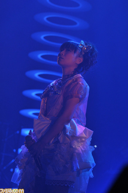 アーティストとファンがアツく盛り上がった5時間越えのライブ――“Live5pb.2013”リポート_53