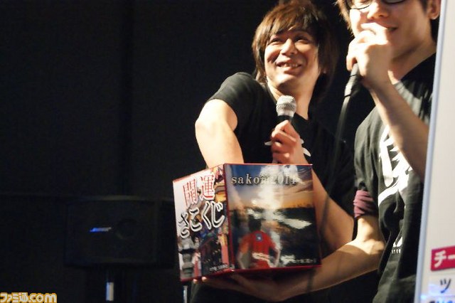 プロゲーマー“sako”と『スパIV』対戦！ “HORIスティックイベント sako special 2014 初春”をリポート_11