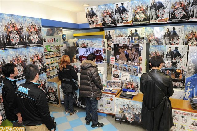 『龍が如く 維新!』名越氏&横山氏のサイン会がゲームズマーヤにて実施 国内初プレイステーション4版の試遊台がお目見え_11