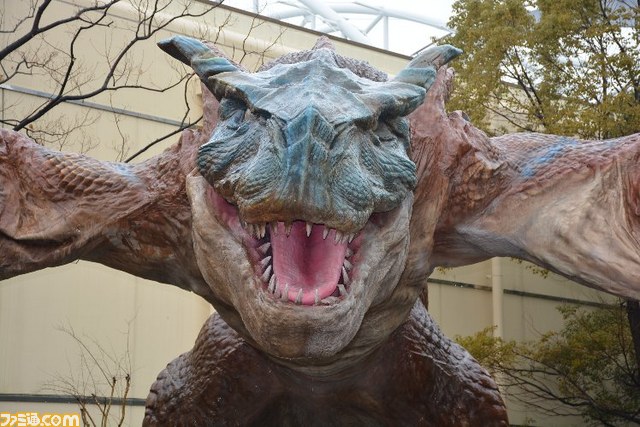 ユニバーサル・スタジオ・ジャパンでティガレックスの大咆哮を体験！“モンスターハンター・ザ・リアル2014”_05