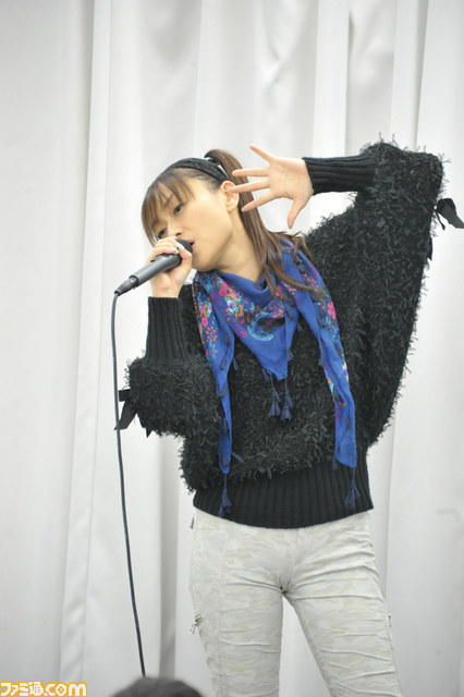 アツい語りもミンゴス流−−今井麻美さん4thアルバム発売記念イベント・秋葉原リポート_09