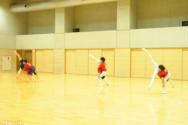 『戦国BASARA4』の“陣形合体”に日本体育大学 体操部がチャレンジ　総勢80人以上が跳んだり回ったり積み上がったり！？_26