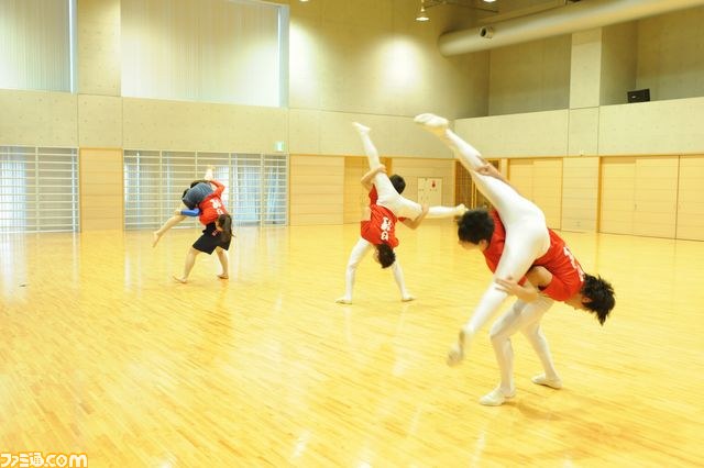 『戦国BASARA4』の“陣形合体”に日本体育大学 体操部がチャレンジ　総勢80人以上が跳んだり回ったり積み上がったり！？_28