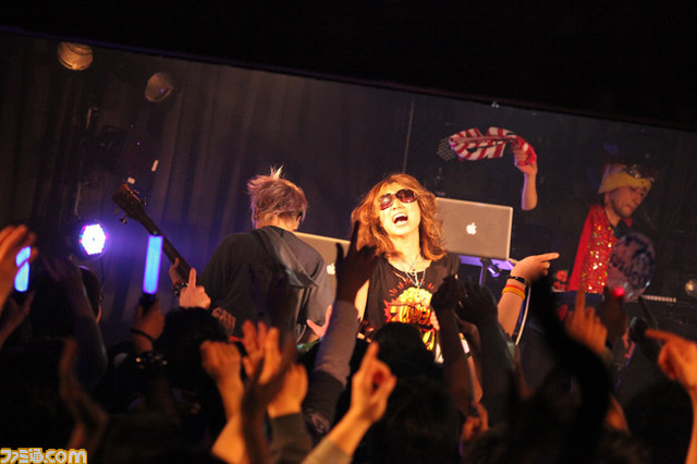 “Zwei LIVE2014 10th Anniversary ～ON STAGE～”Zwei10周年記念ライブをリポート_18
