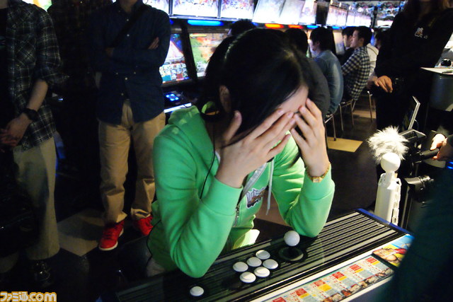 『ウルトラストリートファイターIV』女子部活動日記“タイトーステーション横浜西口五番街”編_09