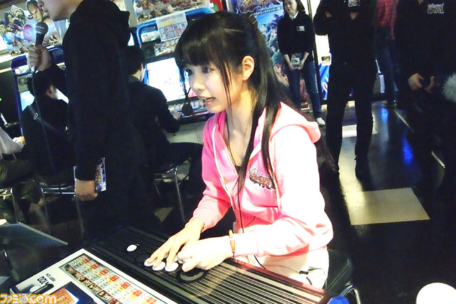 『ウルトラストリートファイターIV』女子部活動日記“タイトーステーション横浜西口五番街”編_13