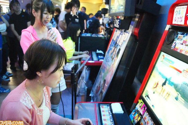 『ウルトラストリートファイターIV』女子部活動日記“Hey編”_11