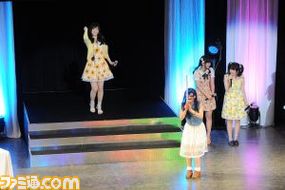 爆笑コントやスイカ割りがくり広げられた“ラジオ アイドルマスター シンデレラガールズ『デレラジ』公開録音 サマデレ2014”リポート_12