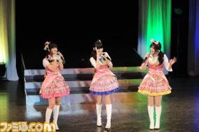 爆笑コントやスイカ割りがくり広げられた“ラジオ アイドルマスター シンデレラガールズ『デレラジ』公開録音 サマデレ2014”リポート_24