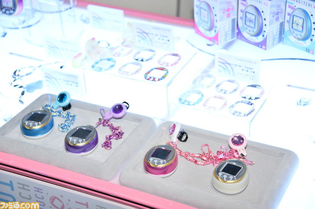 ゲーム内で“ローラっち”が登場！？ たまごっち初のNFC通信機能を