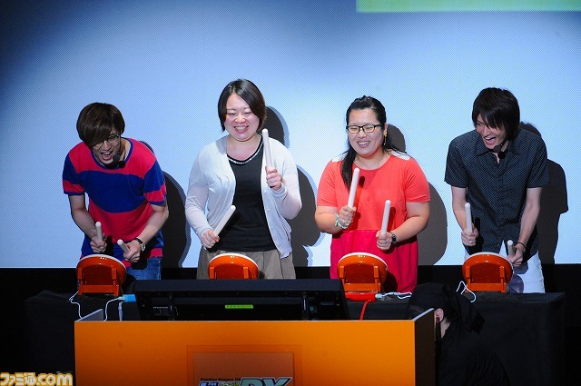 鈴村健一さん 前野智昭さんら声優界きってのゲーマーたちが大盛り上がり ファミ通ゲーマーズdx イベントをリポート ファミ通 Com 鈴村健一さん 前野智昭さんら声優界きってのゲーマーたちが大盛り上がり ファミ通ゲーマーズdx イベントをリポート ファミ通 Com