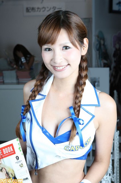 【画像大量】麗人、美姫、ときどき「！？」――東京ゲームショウ 2014の女神たち【その1】【TGS 2014】_11