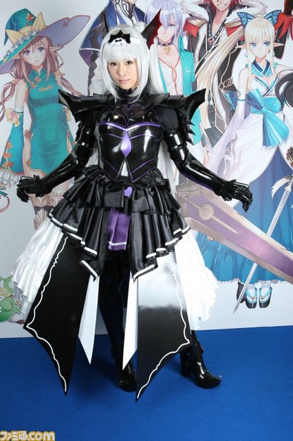 【画像大量】麗人、美姫、ときどき「！？」――東京ゲームショウ 2014の女神たち【その1】【TGS 2014】_24