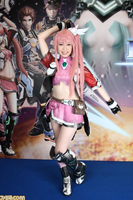 【画像大量】麗人、美姫、ときどき「！？」――東京ゲームショウ 2014の女神たち【その1】【TGS 2014】_33