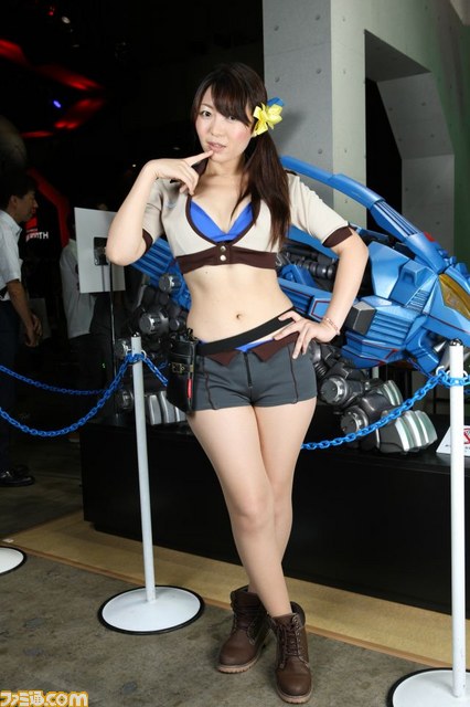 【画像大量】麗人、美姫、ときどき「！？」――東京ゲームショウ 2014の女神たち【その1】【TGS 2014】_38
