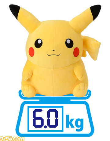 ピカチュウの設定を忠実に再現したぬいぐるみ 高さ0 4m 重さ6 0kg がbeams ポケモンのコラボ第3弾として発売決定 ファミ通 Com