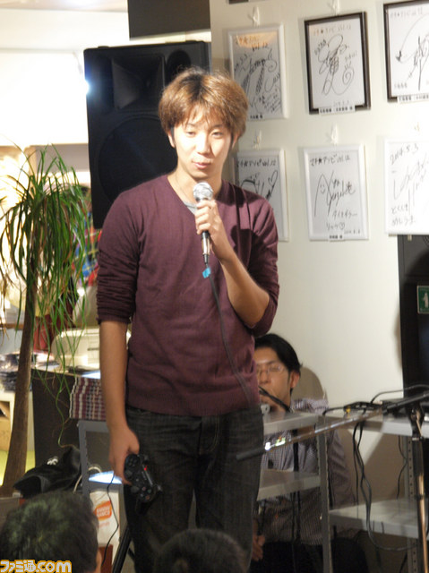 松山洋氏とアメザリ平井さんがゲーム対決で盛り上がる“アメザリ平井×CC2松山洋のゲームライブinマチ★アソビ”【マチ★アソビ vol.13】_04