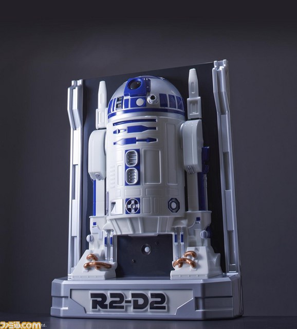 スター・ウォーズ』しゃべる等身大の“R2-D2”が3万円台で予約受付