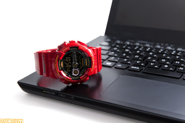 『機動戦士ガンダム』35周年を記念した“シャア専用G-SHOCK”が登場 本日12月17日より抽選販売の予約スタート!_07