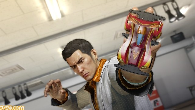 『龍が如く0 誓いの場所 DXパック 般若スキットルセット』セガストア限定で予約受付中_15