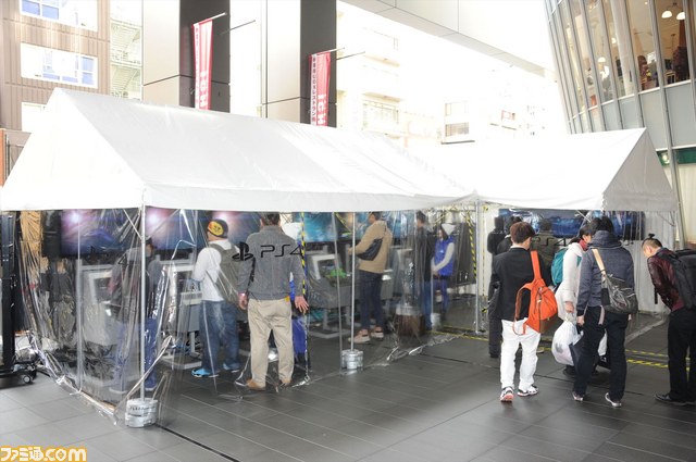 勝利の栄冠はどちらに！？　東西対抗ゲーミングイベント“Red Bull 5G 2014 FINALS”が開催_22