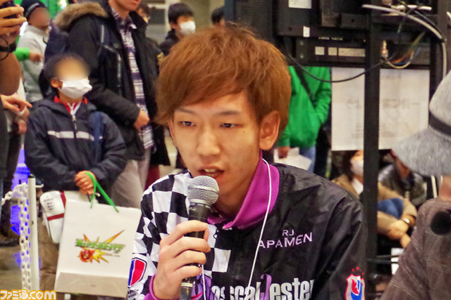 『League of Legends』プロゲーマーが来場者と共闘！　さらにe-sportsにかける想いを熱弁！【闘会議2015】_20