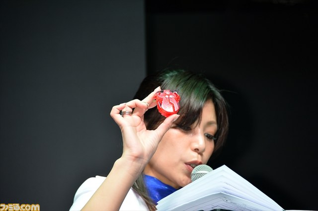 『新甲虫王者ムシキング』のステージに“リアルムシキング”の哀川翔さんが登場！！【JAEPO 2015】_11
