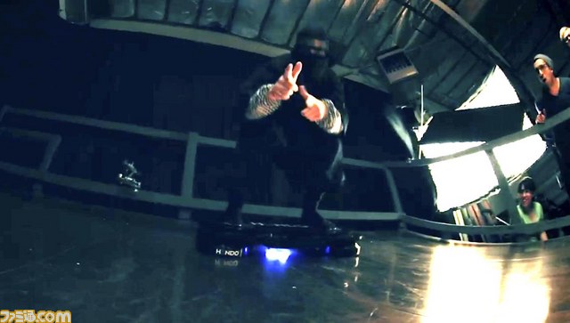 世界最軽量ノートPC『LaVie Hybrid ZERO』WEBムービー“HOVERBOARD BATTLE”が公開、女子高生や忍者がホバーボードで飛ぶ【動画あり】_11