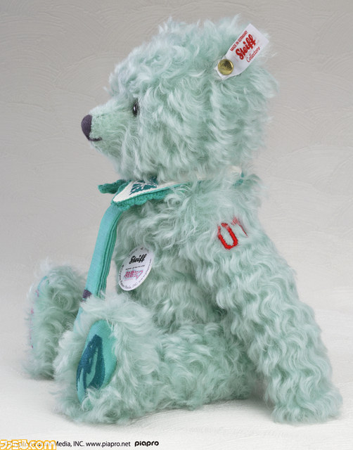 初音ミク×ぬいぐるみブランド“シュタイフ”によるコラボテディベアが登場　1500体限定で3月9日より予約開始_03