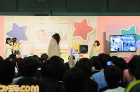 シンデレラガールズが『アイマス シンデレラG4U!』やってみた! 『G4U!パック』紹介ステージ【ニコニコ超会議2015】_08