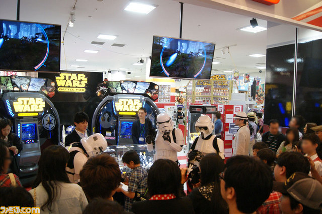 ストームトルーパーがnamcoラゾーナ川崎店に襲来!?　『スター・ウォーズ：バトル ポッド』Take offイベント開催_12