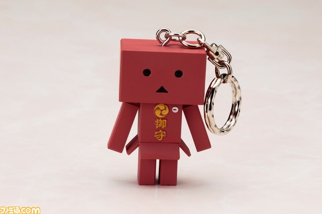 ダンボーがお守りになって登場　“omamori DANBOARD”11月発売予定_07