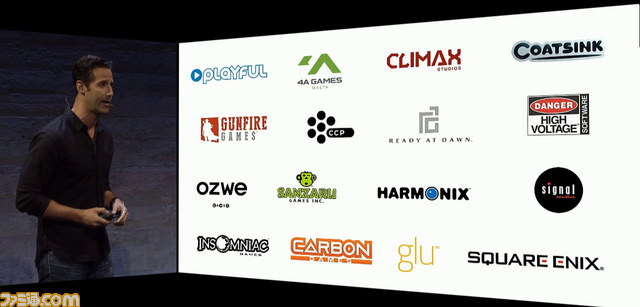Oculus Riftの製品版デザインが正式公開。専用コントローラーやXbox Oneとの連携、スクウェア・エニックス参加なども判明_02
