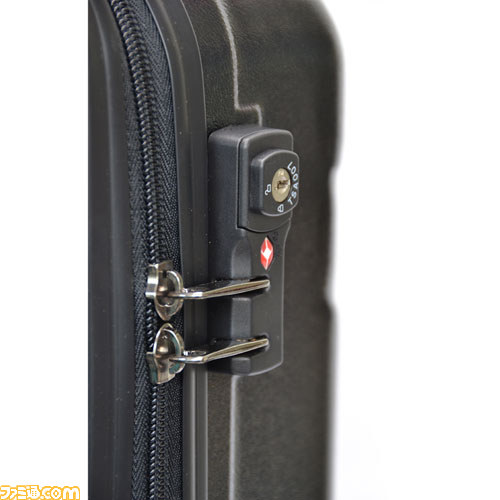 カプコンの完全受注生産キャリーケース第2弾『モンスターハンター』と『戦国BASARA』デザインの発売が決定_05