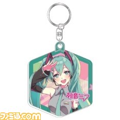 “初音ミク「マジカルミライ2015」”にセガブースが出展！　新オリジナルグッズが多数発売_03