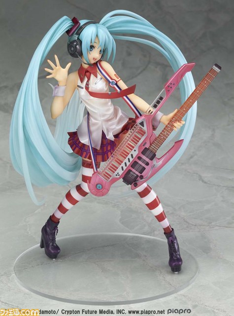 貞本義行氏描き下ろしの初音ミクがスケールフィギュア化！_03