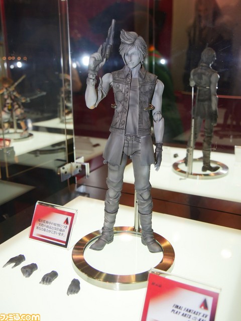 ホール9～11のスクウェア・エニックス物販ブースの見どころは？【TGS2015】_04