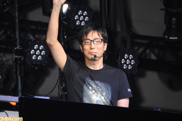 『Bloodborne: The Old Hunters』 山際プロデューサーがマジな死闘を見せる　ステージイベントリポート【TGS2015】_02