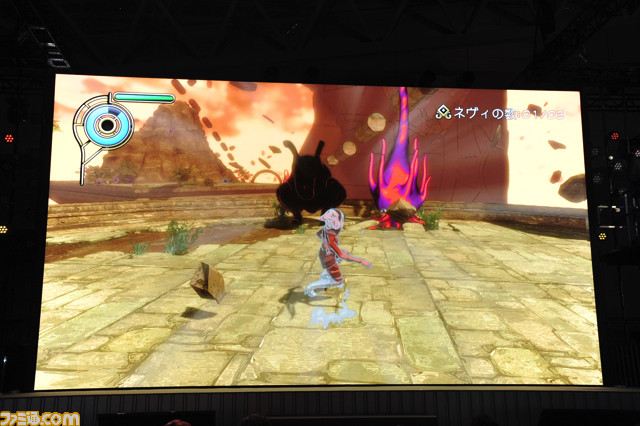 目と耳と巨大スクリーンで無重力を楽しむ！　PS4版『GRAVITY DAZE』夢遊入魂スペシャルステージ【TGS2015】_11