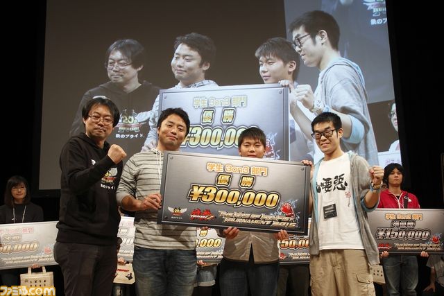 『鉄拳7』公式賞金制大会“THE KING OF IRON FIST TOURNAMENT 2015”大阪でついに開幕、10月3日は東京大会が開催_12