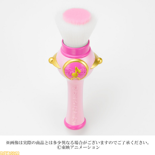 『おジャ魔女どれみ』初のコスメ！　魔女見習いタップなどの作中登場のアイテムが“フェイスパウダー＆メイクブラシ”になって登場！_07