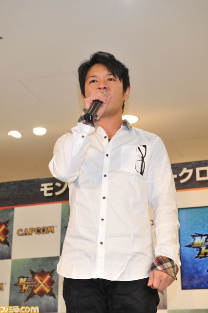 『モンスターハンタークロス』新宿ビックロで発売記念イベント開催！　井上聡さん、武井壮さんとファンたちが発売をお祝い【『MHX』発売日リポート】 _08