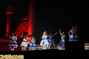 華々しい舞踏会が開演! 『アイマス シンデレラガールズ』3rdライブday1リポート_14