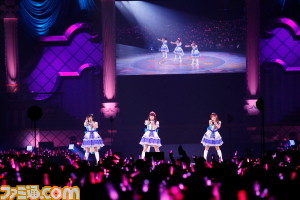 華々しい舞踏会が開演! 『アイマス シンデレラガールズ』3rdライブday1リポート_08